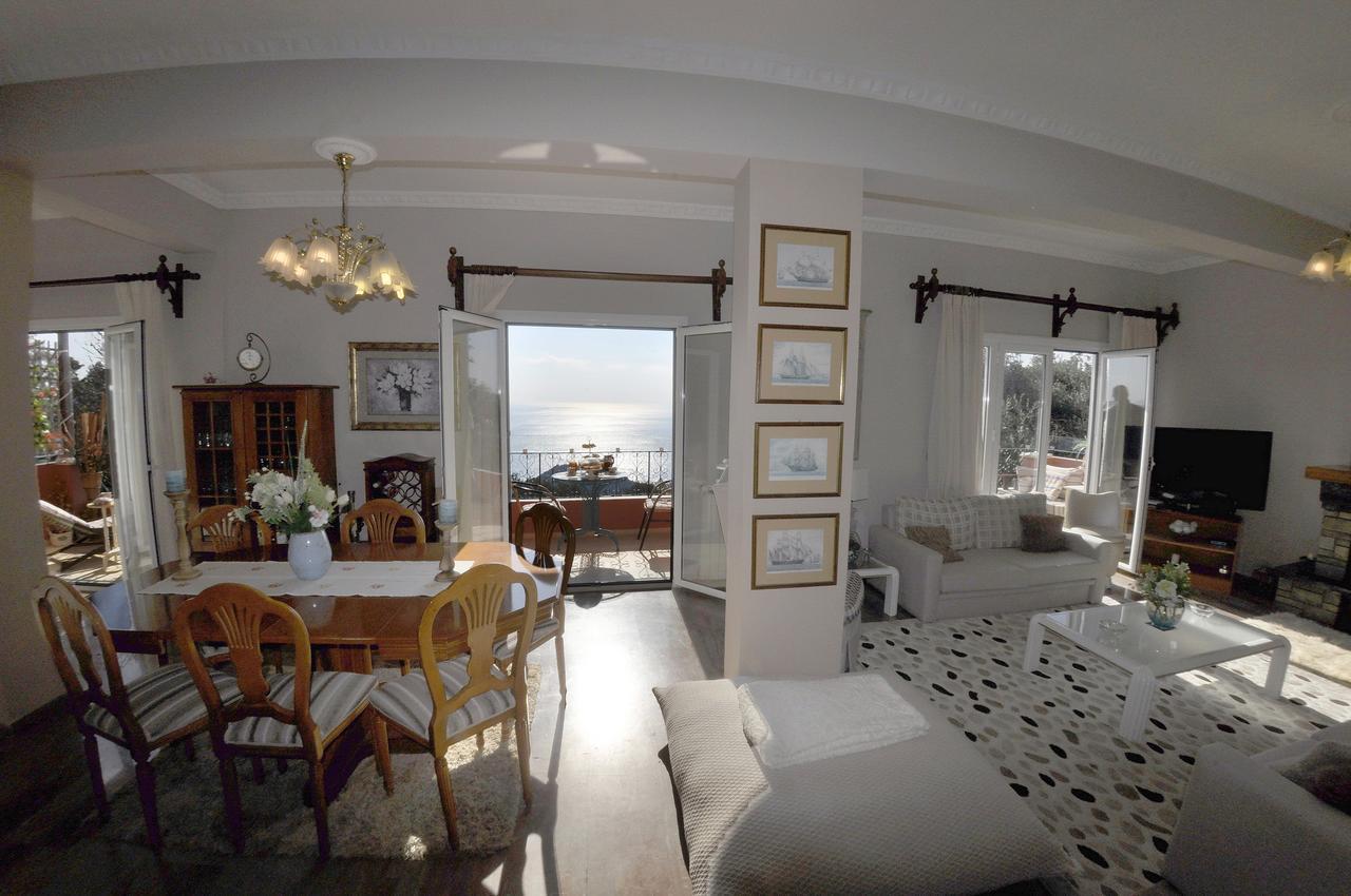 Villa Tango